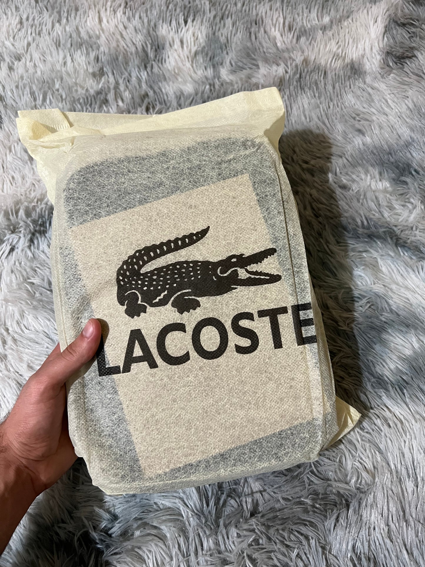 Sacoche lacoste